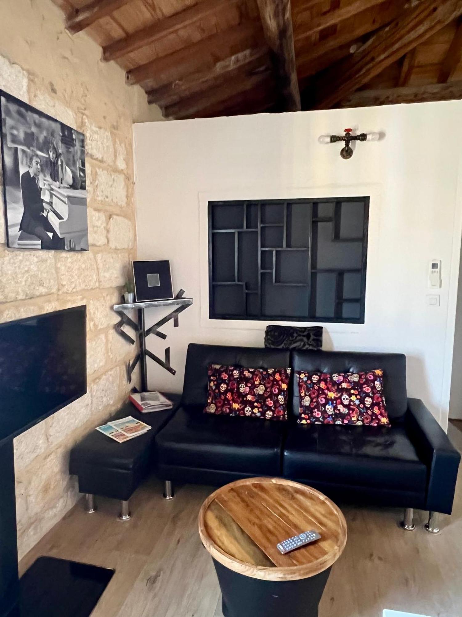 Lou Mireio Daire Aigues-Mortes Dış mekan fotoğraf