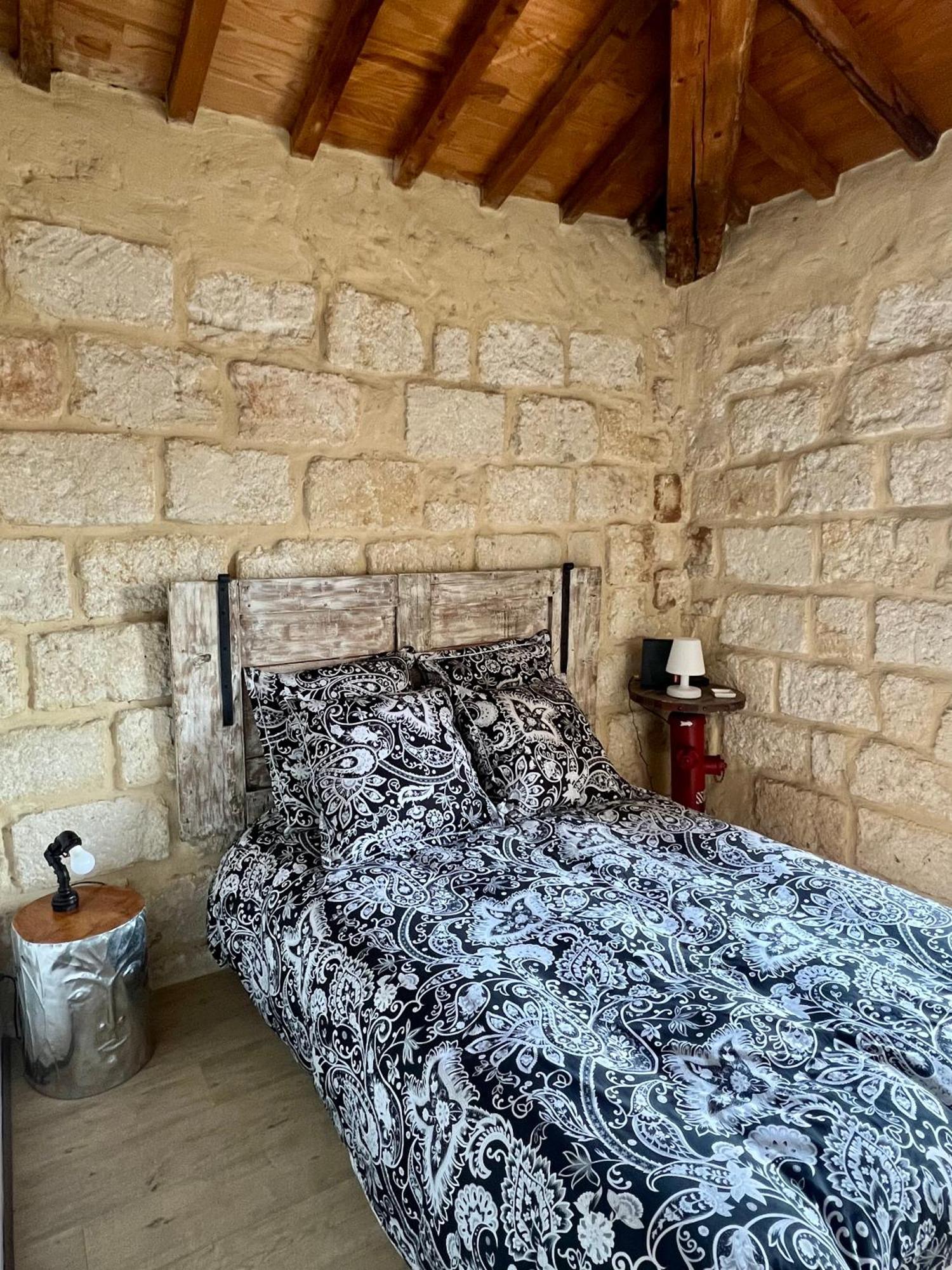 Lou Mireio Daire Aigues-Mortes Dış mekan fotoğraf